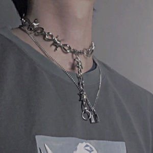KMVEXO Long Wire Brambles Pendant Necklace for Women Hiphop Punk Style Padlock Gothic Chains Necklaces Party Gifts for Friends